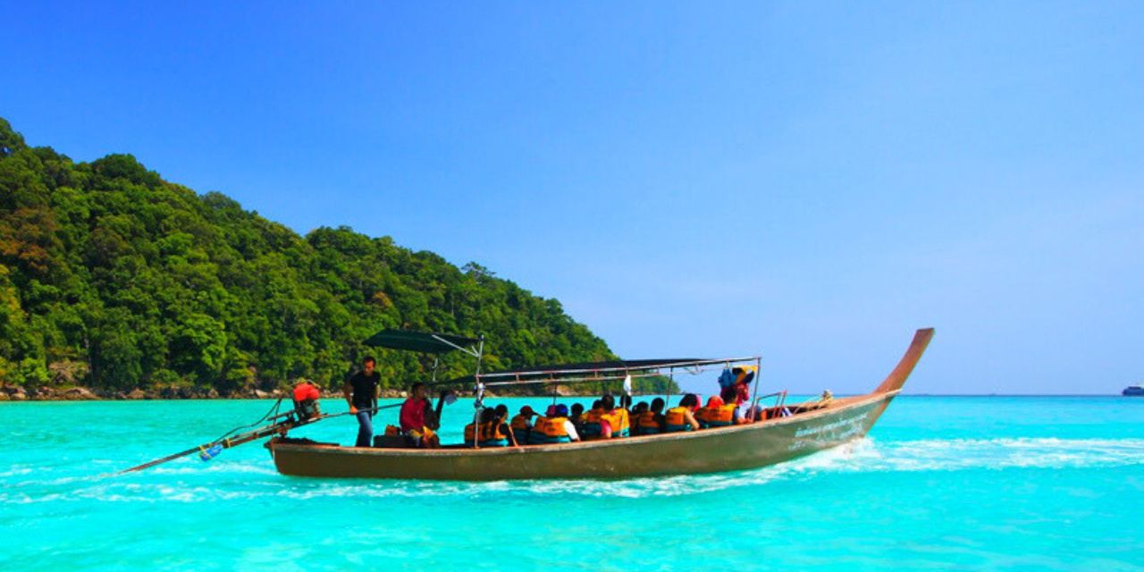 coral-island-beach-boats.jpg